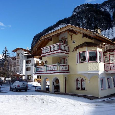 Appartamenti Majon Sotroi Campitello di Fassa Dış mekan fotoğraf