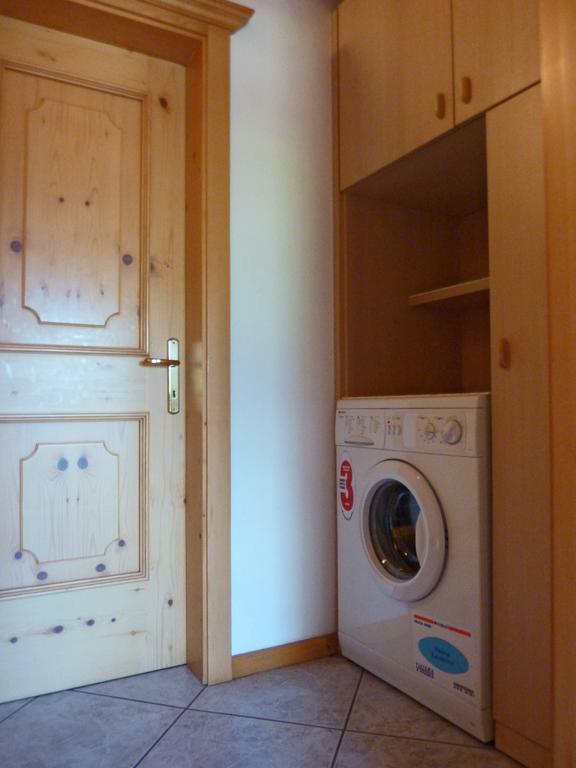 Appartamenti Majon Sotroi Campitello di Fassa Dış mekan fotoğraf