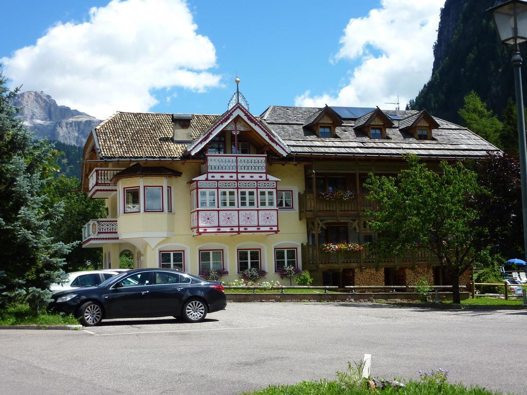 Appartamenti Majon Sotroi Campitello di Fassa Dış mekan fotoğraf